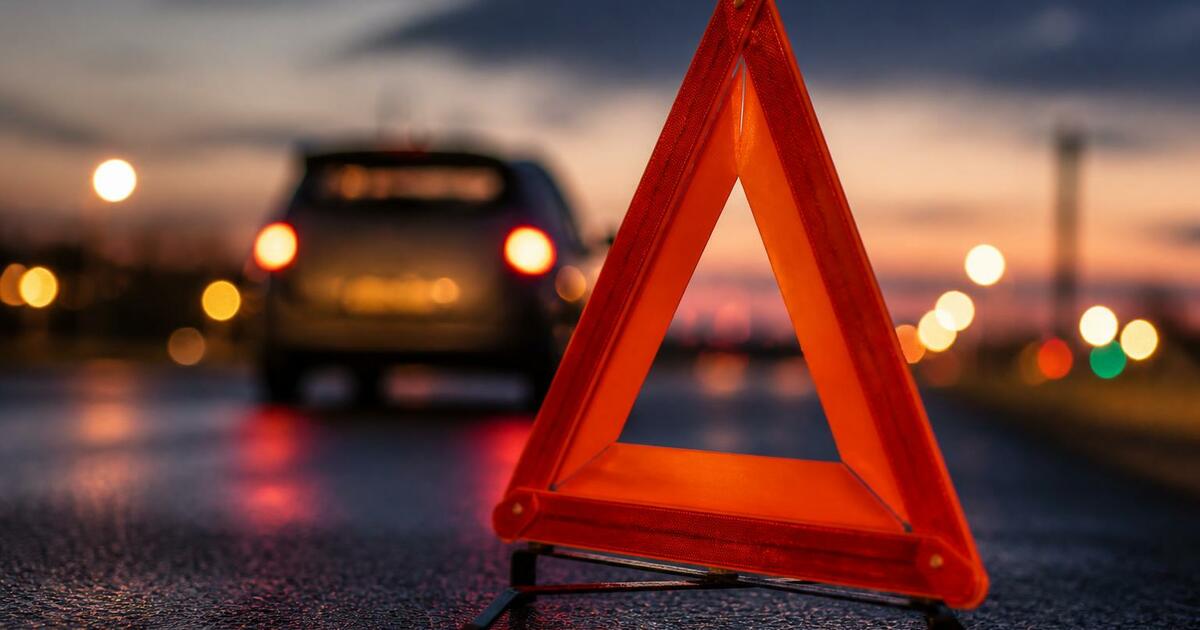 Взрыв газа в палатке на Урале: четверо пострадали Взрыв газа в палатке на берегу Бисертского пруд...