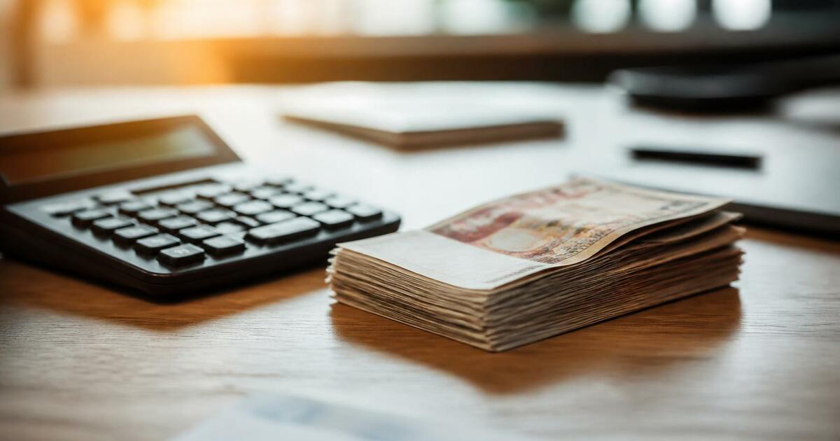 В Свердловской области повысили зарплаты бюджет...